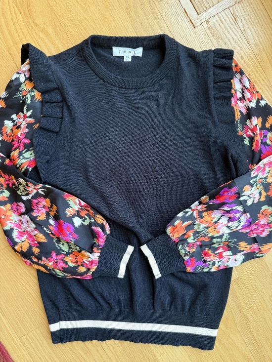 THML Tops - THML Floral Sweater Size XS | Spring | Summer